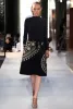 高品質の秋の冬の新しいニット刺繍プリント女性ファッションパーティーオフィスビンテージエレガントな黒い長袖ミディドレス