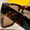 Modische Sonnenbrille für Männer und Frauen, Sommer-Designer, 037, High Street, Outdoor-Stil, UV400, CR39, Retro-Platte, Acetat, quadratisch, voller Rahmen, Beliebtheit, zufällige Box