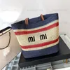 Modelos de pasarela de celebridades Bolsa de paja Último diseño Diseñadores simples y prácticos Bolsos para mujer Monederos 2021 está especialmente diseñado 215e