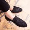 2024 Nuovi Uomini Scarpe Mocassini PU Pelle Stampa Colore Punta Rotonda Tacco Piatto Alla Moda Classico Ufficio Professionale Comodo Slip-on Casual letterg