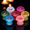 2PCSキャンドルホルダーカラフルなガラスキャンドルカップランプホルダーエンボス加工されたロマンチックな花のろうそくの仏教のチベット供給仏テーブル装飾