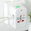 110V 240V 2USBポートユニバーサルアダプター多機能EU UK US AU Travel AC Power Charger Converter Socket 6A 240126のためのコンバージョンプラグ