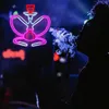Enseigne au néon LED narguilé enseigne au néon décorations de boutique lampe à LED en forme de chicha pour salon rose blanc signe de lumière fumée salle bar restaurant fête homme Ca YQ240126