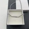 Ketting Oorbellen Set Pyc 20ss Mode Karakter Liefhebbers Brief Naambord Titanium Staal Partij Veelzijdige Geluksgetal Hanger