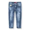Рваные джинсовые джинсы для мальчиков, длинные брюки, повседневная детская одежда, 240118