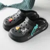 Sandals Men Cute Bear Sandals Girls Women Slippers 2023 Summer Student Nurse Non Slip Soft Beach clogs Sandals Shoes With CharmsL2401