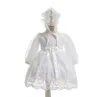 Robes de fille 1ère robe de fête d'anniversaire pour fille nouveau-né automne en dentelle blanche princesse bébé robe baptême avec chapeau pour bébé