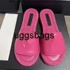 Canale di alta qualità Donne AAA uomini Slifori designer Sandalo Slide Slide Mule Flats Piattaforma Sandali Espadrilles Mule Flip Flop