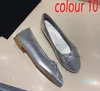 Chaussures habillées designer Chaussure de ballet Printemps Automne nœud en peau de mouton Chaussure de bateau plate Dame en cuir Mocassins paresseux femmes CHAUSSURES taille 34-41-42