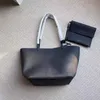 Sac de banlieue Le sac à main en rangée de haute qualité de grande capacité Nouvelle mode femme en cuir de créateur en cuir croix