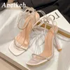 Sandaler Aneikeh 2024 Summer Fashion Silver Glitter Rhinestones Ankle Strap Sandal Female Toe Toe Crystal High Heels Women Shoes Pumps J240126