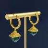 Artisanat Gold Couleur de haute qualité Rétro Style Court Style Oreille Boucle d'oreille bleu bleu noir Pyramide Boucles d'oreilles pour femmes bijoux de mode (DJ1608)