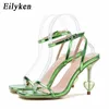 Сандалии Eilyken Shoes Женские странные стили в форме сердца Прозрачные женские сандалии на высоком каблуке с квадратным носком Модные ремешки с пряжкой на щиколотке Mujer J240126