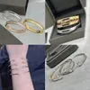 Senior Designer M-Serie Damen-Charm-Armband-Ohrringe, geometrischer Diamant, drei Diamanten, modischer Top-Schmuck, luxuriöses Geschenk für Frau