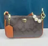 럭셔리 디자이너 가방 핸드백 고품질 체인 가방 숄더백 패션 크로스 바디 퍼즈 디자이너 여성 핸드백 DHGATE 가방 지갑 동전