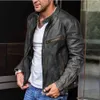 Chaqueta de cuero de PU de alta calidad de otoño e invierno para hombres europeos y americanos para hombres Chaqueta de cuero de motocicleta punk con cuello alto para jóvenes