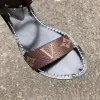 Diseñador de lujo remache clásico Sandalias de mujer Pisos ocasionales Botas altas hasta el tobillo Sandalias de playa de verano Size35-42