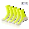 Sportsocken 5 Paare/Lot 2023 Neue Socken Männer ANTI SLIP Fußballsocken Mittelkalb Rutschfeste Fußballsport Radfahren Sport Herrensocke EU38-45 YQ240126