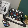 Luxury Designer Bag Men Messenger bag Women Men tote bag Crossbody bag Fashion Canvas Coin purse Leather Shoulder man Bag Card Holder with 3 sets