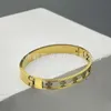 Designer Van cl-ap 18K gold-plated 18k gold niche design hollowed out four leaf grass with diamond inlay fashionable INS style bracelet B222295