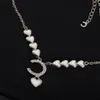 Modebrev kärlek halsband för kvinnliga chokers pärla halsband båge designer halsband present kedja smycken