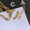 Vintage luxe plaqué or pendentif collier charme femmes bijoux collier avec boîte Boutique bijoux longue chaîne conçu pour les femmes romantique amour cadeau collier