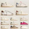 Nowe wydanie buty sukienki kobiety Klienci Gooseity Italy Marka Sneakers Super Star Luksusowa skórzana cekina biała do stare brudne trenerzy projektant Lace Up Casual Shut