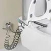 Soffioni doccia per bagno Doccia igienica per bagno WC Bidet Soffione doccia Valvola ad angolo con doppia uscita Set di accessori per il bagno Bidet Sedile WC YQ240126