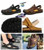 Designer men's women's wooden sandals, mule outdoor strap slippers pleated summer home shoes women's famous beach shoes