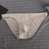 Sous-vêtements en coton pour hommes, slip confortable et doux pour la peau, culotte Sexy à poche convexe, couleur unie, sous-vêtements respirants et hautement extensibles