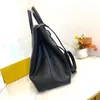 Designer Tote Bag Winter Big Handbag Large Capacity Shoulder Bag Women Haand Bag Weekend Travel Shopping Bags Metal Hardware Hasp Genuine Leather Totes Black