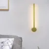 Lampy ścienne Współczesne dekoracyjne tło sypialnia nocna złota liniowa metalowa lampa LED lampa