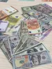 Kopiuj pieniądze rzeczywiste 1: 2 Banknoty rekwizytów dolara są zwykle podrobione dla występów filmowych Fuhmx