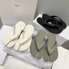 Tabi sandale luxe chaussures de créateurs maisons de voyage tongs noir blanc plat margiela hommes femmes sliders été plage piscine chaussure décontractée slide sports de plein air pantoufle