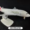 Échelle 1 250 Réplique d'aviation en métal 20 cm Fly Emirates Modèle d'avion Miniature Décoration de chambre Cadeau de Noël Jouets pour enfants pour garçons 240118