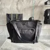 Designer Nylon Totes Ladies Vintage Handbag Girls Leisure Bag Axel crossbody väskor hög kapacitet med lång strap281o