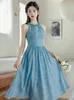 Casual klänningar franska kvinnor vintage tryck blommig halter blå klänning ärmlös elegant älva rouge midi long jacquard för prom