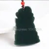 Pendants Vintage Natural Green Hétian Jade sculpté chinois Guangong Lucky Pendant Amulet Collier rétro homme-cadeau de la femme