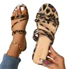 Pantoufles Femmes Léopard Appartements Rome Sandales Tongs Chaussures D'été Robe De Plage 2024 Mode Diapositives Décontractées Zapatillas Femme