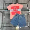 T-shirt di lusso per bambini set tute firmate Taglia 100-160 Design di giunture baby Manica corta e pantaloncini in denim con logo ricamato Jan20