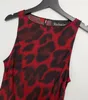 Luxe designerjurk, retro zijden fluwelen Franse rode luipaardprint, mouwloze slim fit jurk met boothals