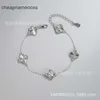 Original 1to1 Van C-A Bonne chance du Nouvel An S925 Bracelet en argent sterling Laser Lucky Quatre feuilles d'herbe Cinq fleurs pour les étudiantes AFMT8TCO