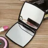 Klassieke opvouwbare dubbelzijdige draagbare HD make-up- en vergrotende spiegel met flanellen tas en geschenkdoos F010