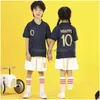 Uppsättningar/kostymer baby barn fotboll kit fans spelar version tröjor pojkar satser män kvinnor fotboll tröja barns sommarkläder set dropp del dh0mp