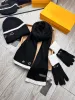 2024 Classic Designers knitted Gloves Hat Neck Scarf Set for men Women Designer Winter Thickened Warm Protection Knitted Hats Scarves Mittens G241302PE-5