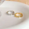 Micci Wholesale Placcato in oro 18k intagliato con due anelli di gioielli per coppie impermeabili in acciaio inossidabile intarsiato con zirconi a forma di cuore