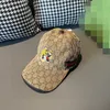 2024 Herr Designer Baseball Woman Fashion Snapback Golf Sun Cap Classic Letter Brodery Summer Brown Canvas Högkvalitativ lastbilshatt