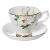 Bottiglie d'acqua Bone China Piccolo caffè di lusso Tazza europea e piattino Set Tè pomeridiano inglese Teiera squisita Tazza da tè Pentola casual