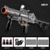 Tre Burst Grenade Blaster Soft Bullets Cool Shape Toy Gun Manual Kontinuerlig avfyrning Launcher Outdoor CS Prop Birthda