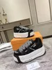 2024 New Naked Wolfe Designer Shoes Snatchスナッチスナッチスリーダー女性靴シックレースアップシンナーHyde Heidy City Sneaker Platform Trainer Lettergサイズ35〜41